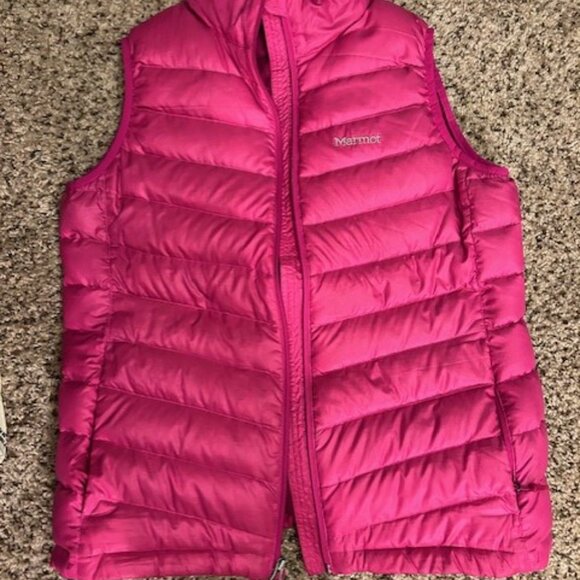 Marmot Jackets & Blazers - Marmot Women's 800 fill down vest size Large
